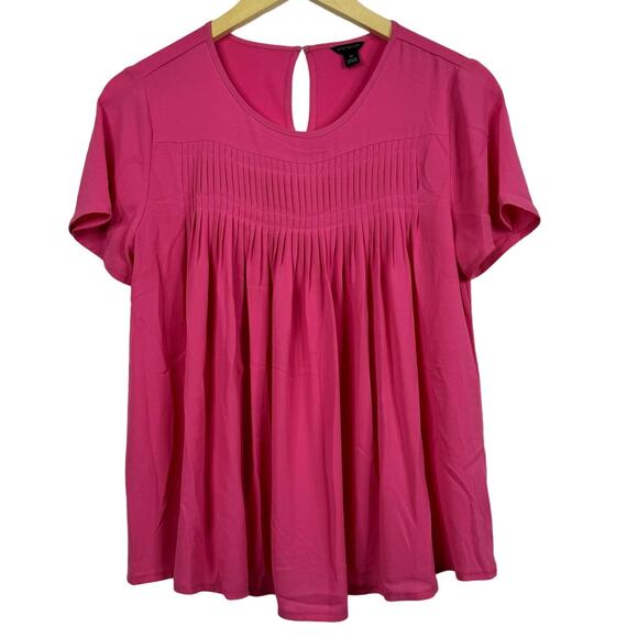 Ann Taylor Preppy Barbie Pink Flowy Pleated Blouse Size XS - Picture 1 of 6